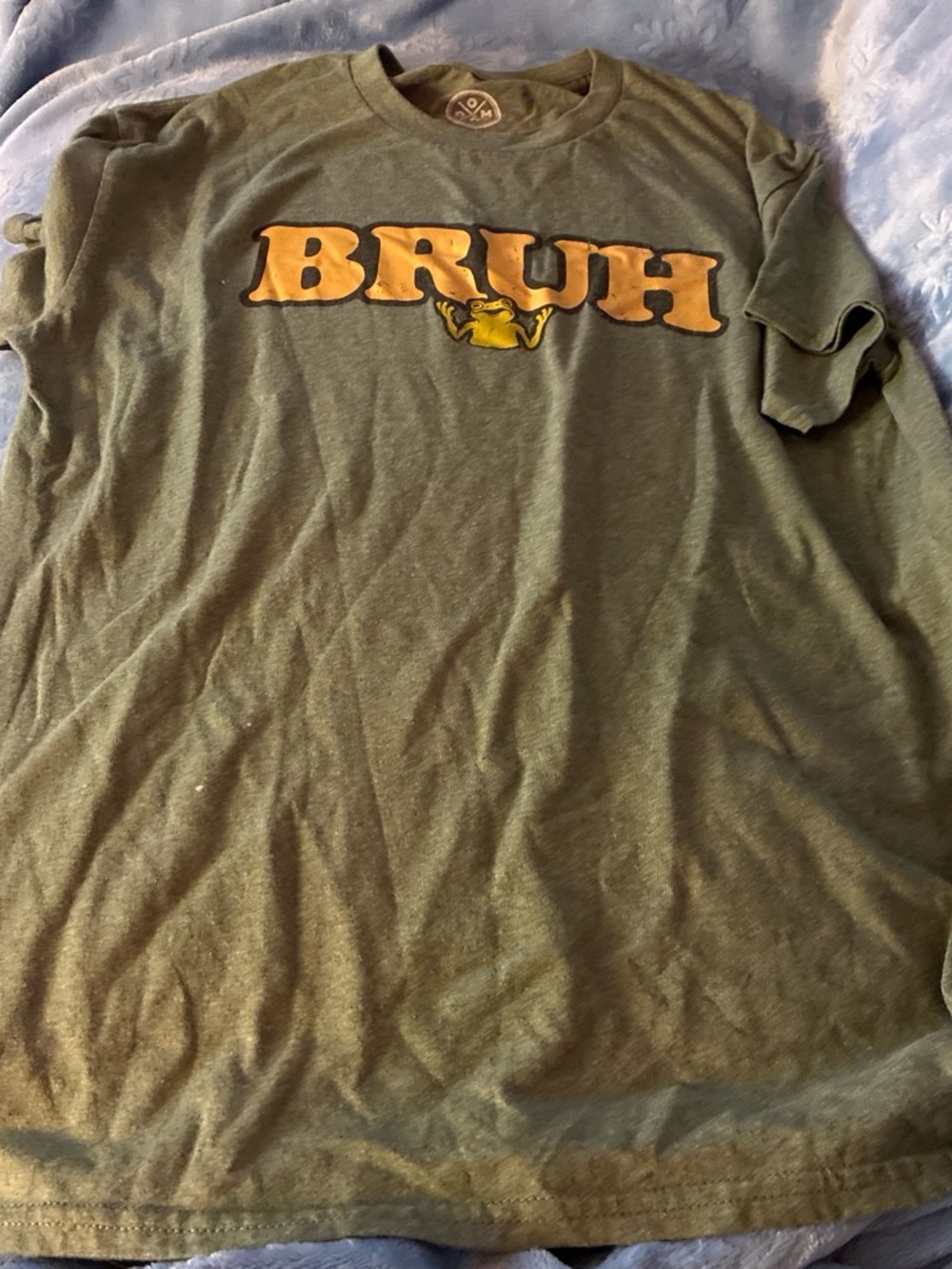 Graphic Crewneck T-Shirt in Olive Green
